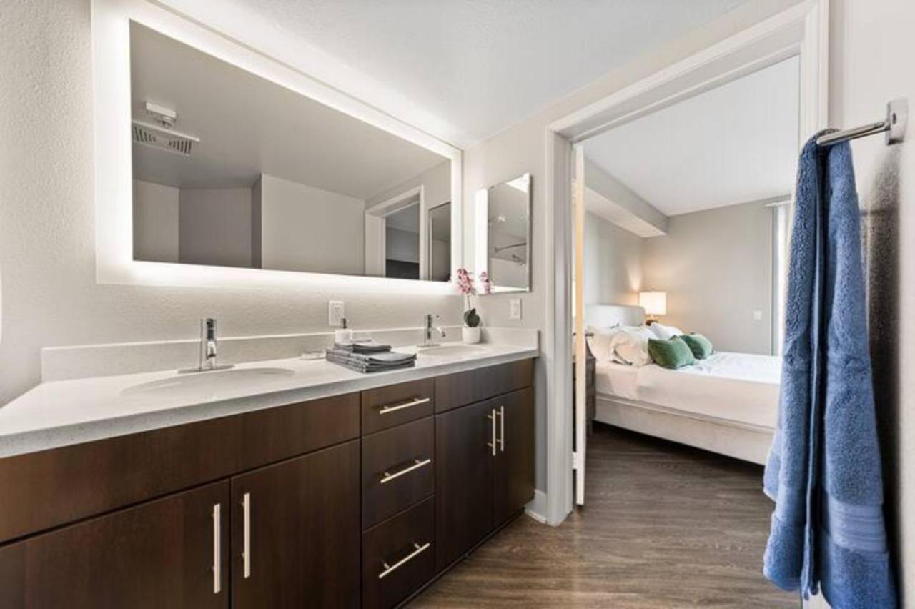 Blue Topaz Retreat - Spacious 3Br Gorgeous City Views Los Angeles Dış mekan fotoğraf